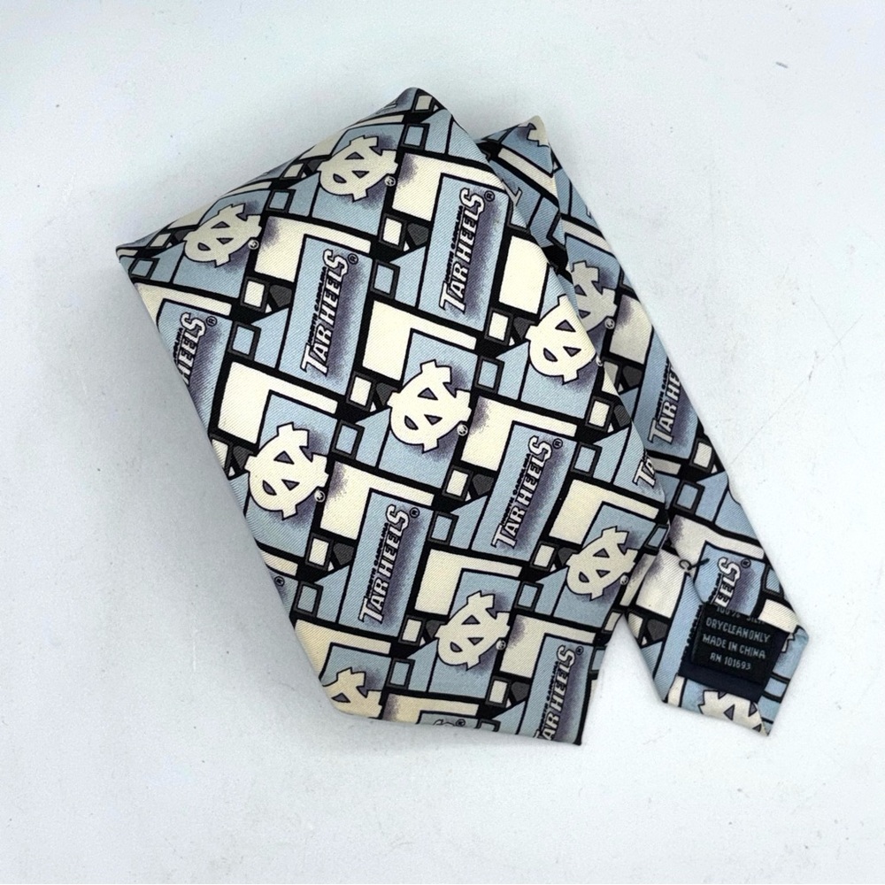 University of North Carolina UNC Tarheels silk men’s tie